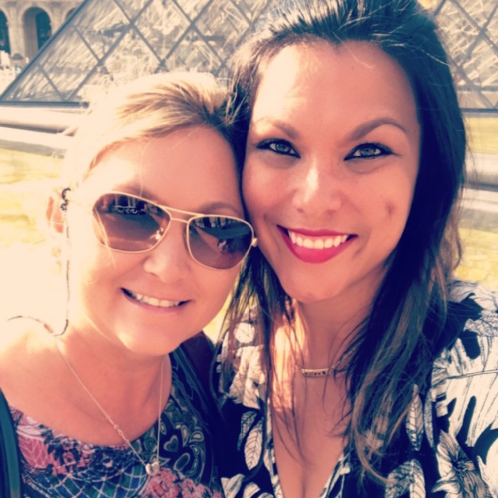 Meet your Poshers, Angelia & Kayla